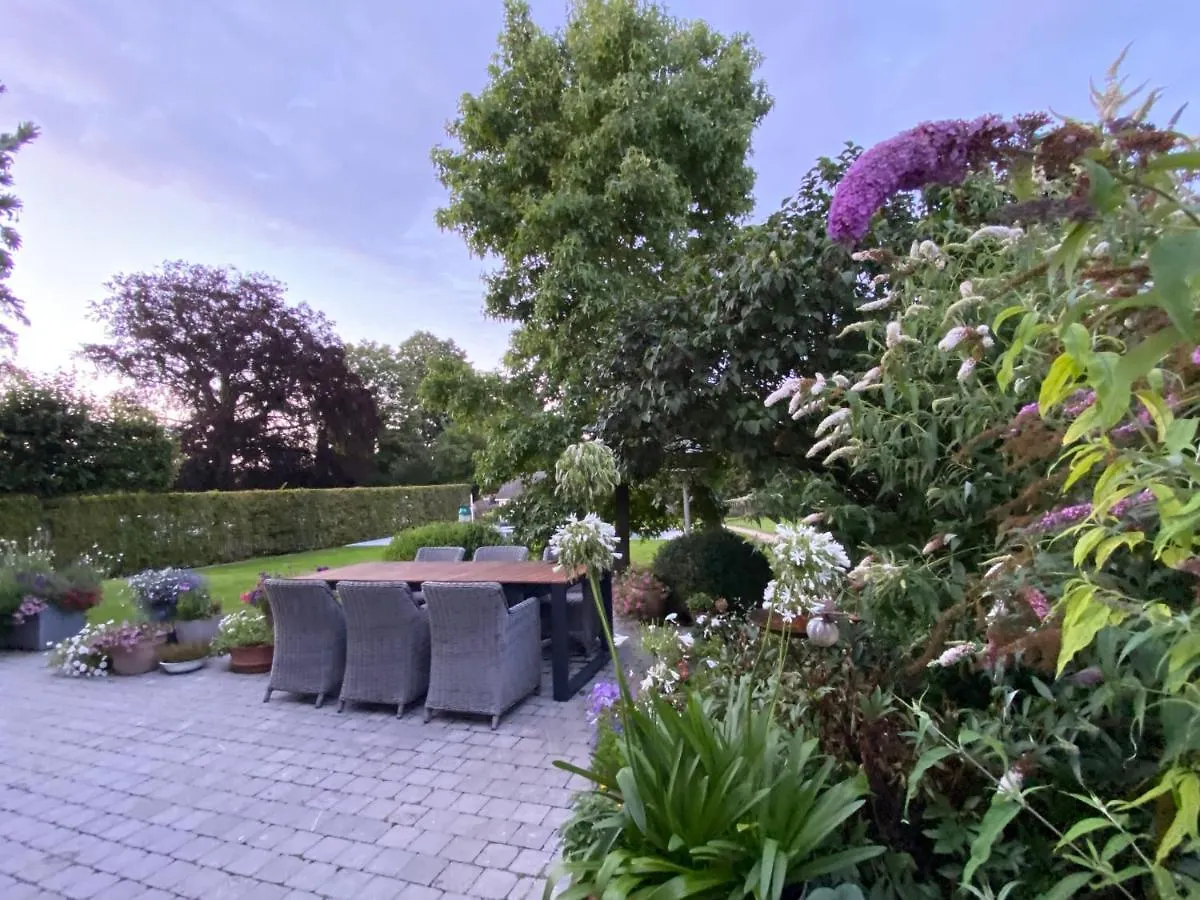 B&B Aline Florentine - Adults Only - Luxury B&B - Chambres D'Hotes - Zimmer Frei Kortenberg
